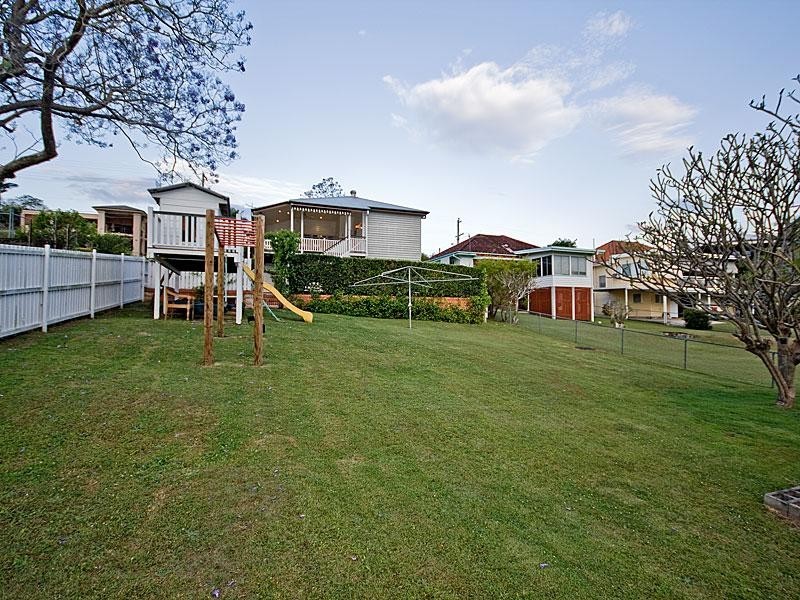 29 Sirius Street, Coorparoo QLD 4151