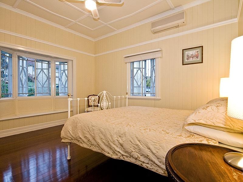 29 Sirius Street, Coorparoo QLD 4151