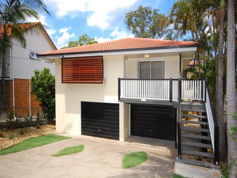 559 Cavendish Road, Coorparoo QLD 4151