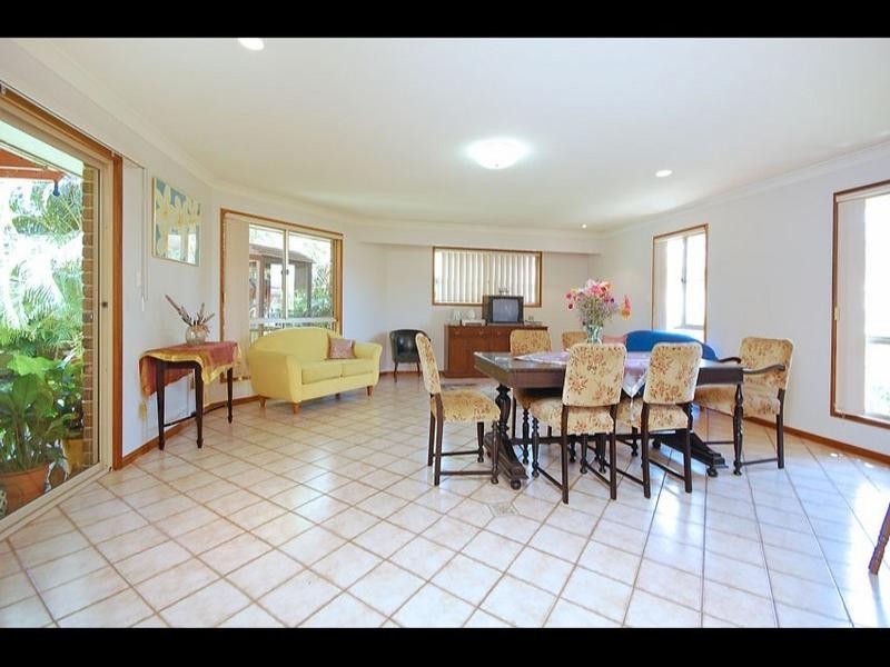 4 Oprah Place, Belmont QLD 4153