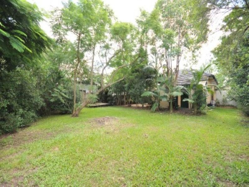 719 Cavendish Road, Holland Park QLD 4121