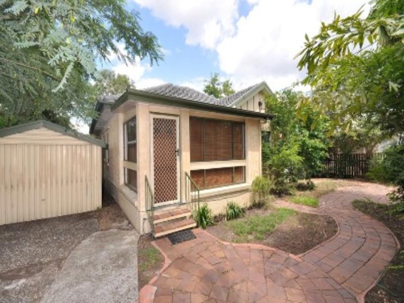 719 Cavendish Road, Holland Park QLD 4121