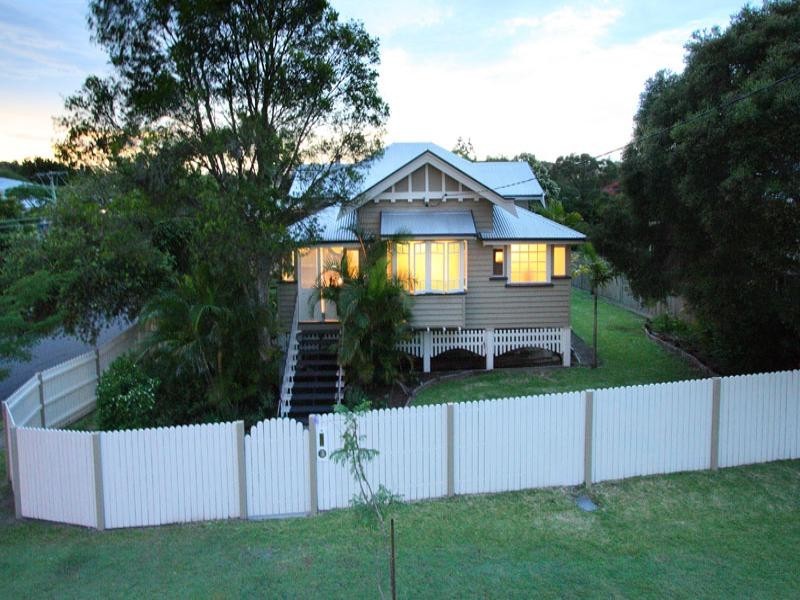 4 Dorothy Street, Camp Hill QLD 4152