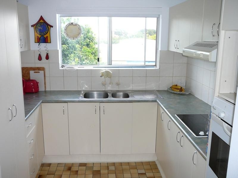 1/334 Cornwall Street, Greenslopes QLD 4120