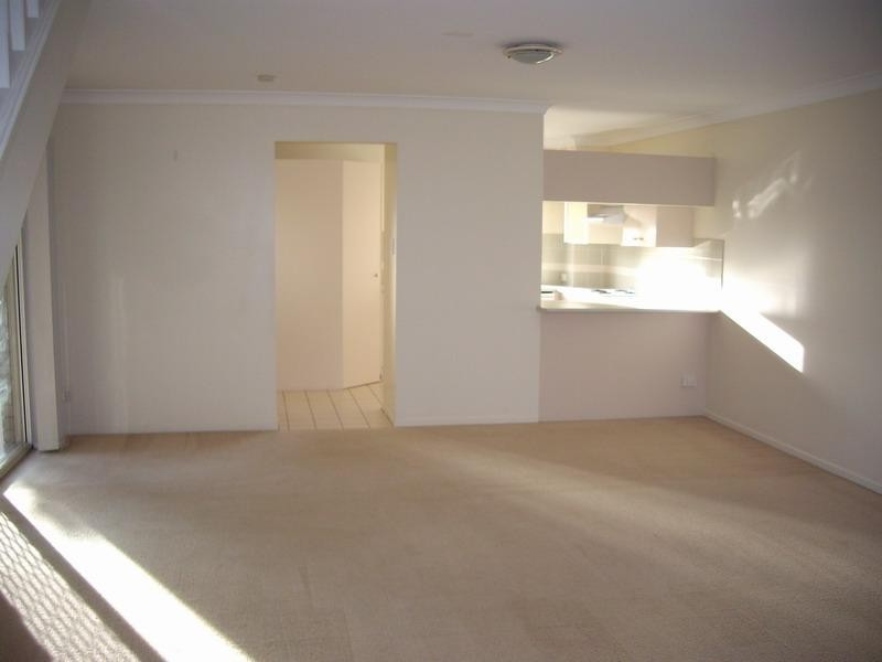 Townhouse 173 Fursden Road, Carina QLD 4152