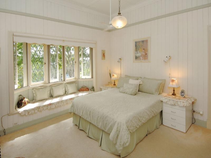 54 Wylma Street, Holland Park QLD 4121