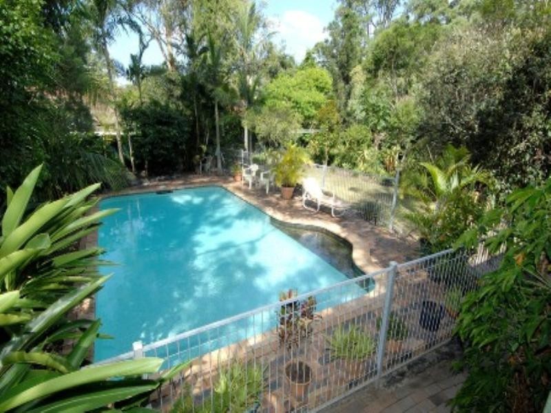 54 Wylma Street, Holland Park QLD 4121