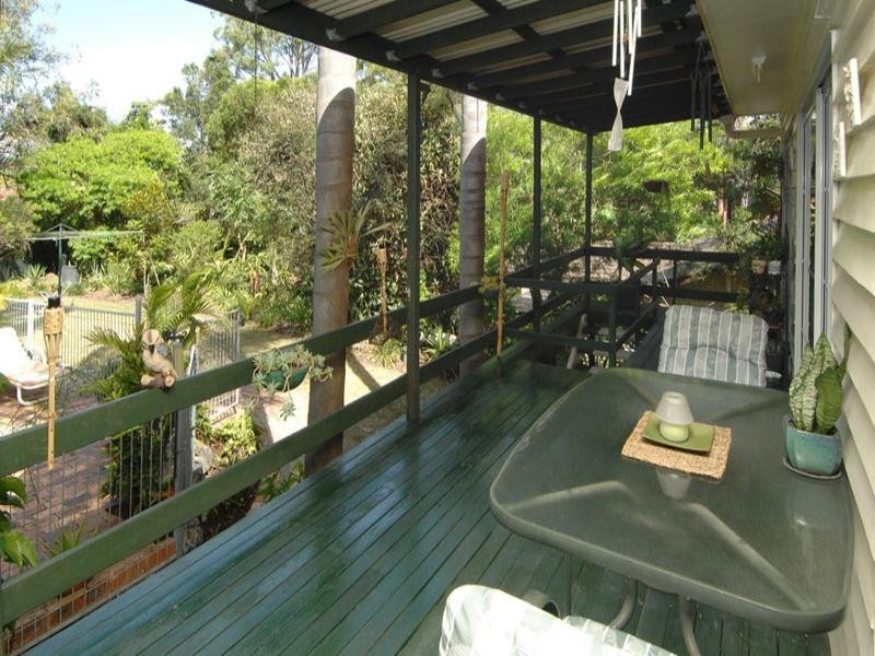 54 Wylma Street, Holland Park QLD 4121