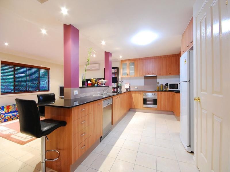 16 Glyn Street, Coorparoo QLD 4151