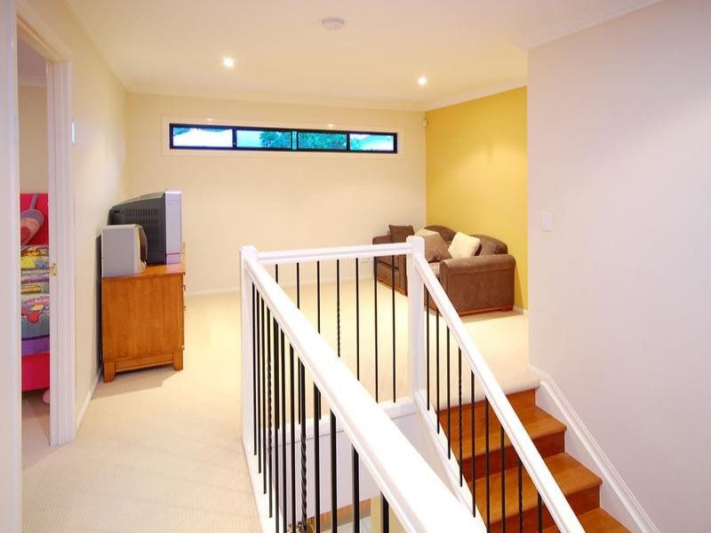 16 Glyn Street, Coorparoo QLD 4151