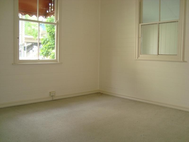 179 Cornwall Street, Greenslopes QLD 4120