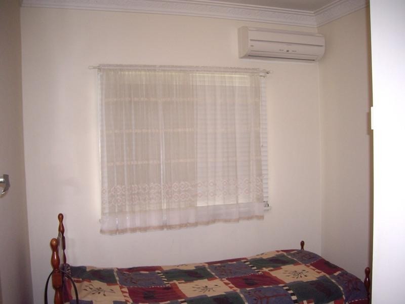 10 Arrowsmith Street, Camp Hill QLD 4152