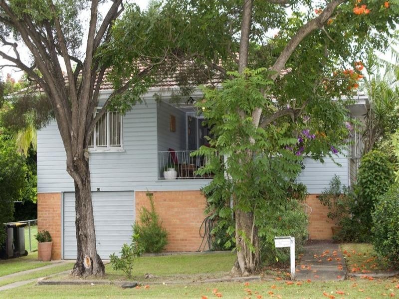 41 Victor Street, Holland Park QLD 4121