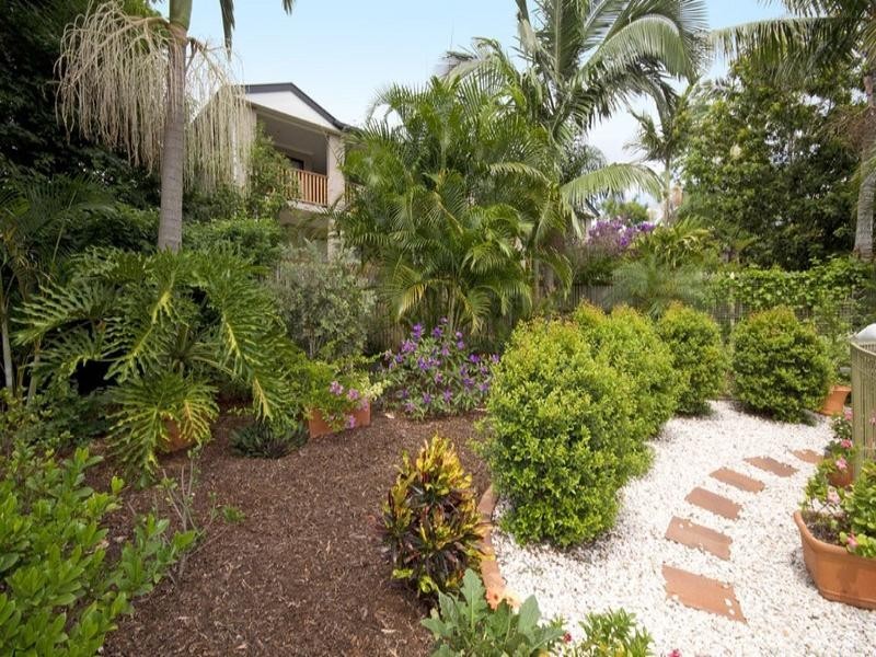 41 Victor Street, Holland Park QLD 4121