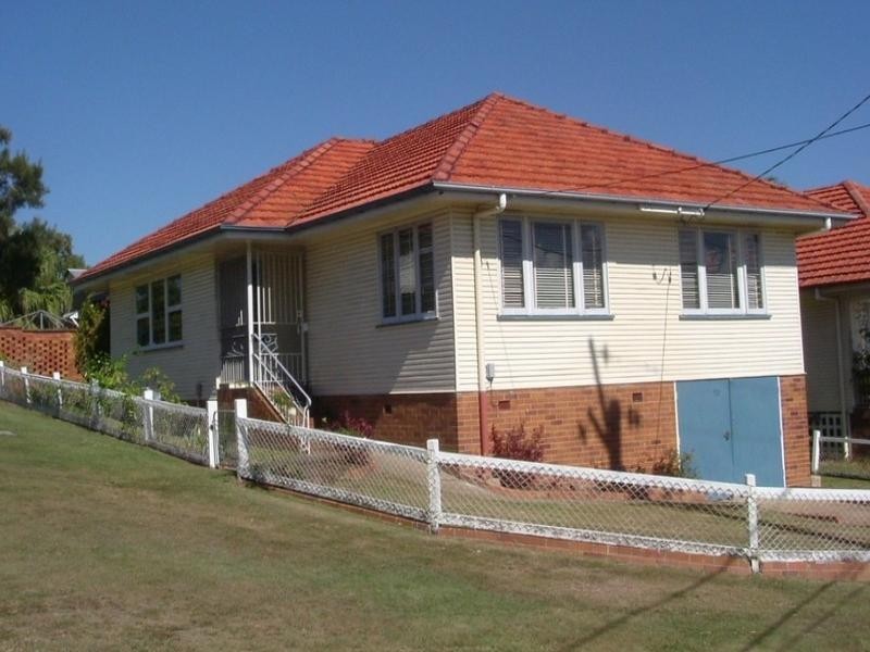 70 Ridge Street, Greenslopes QLD 4120