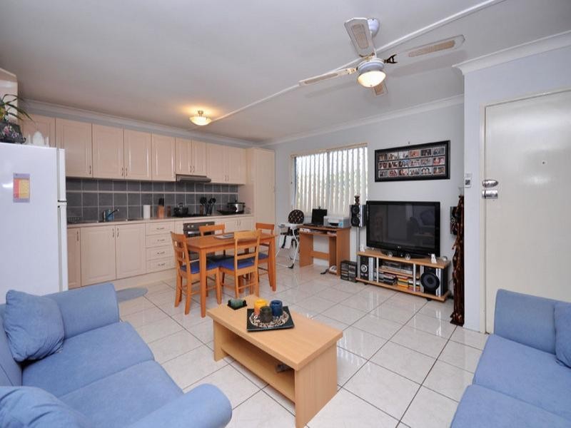 4/8 Ames Street, Coorparoo QLD 4151