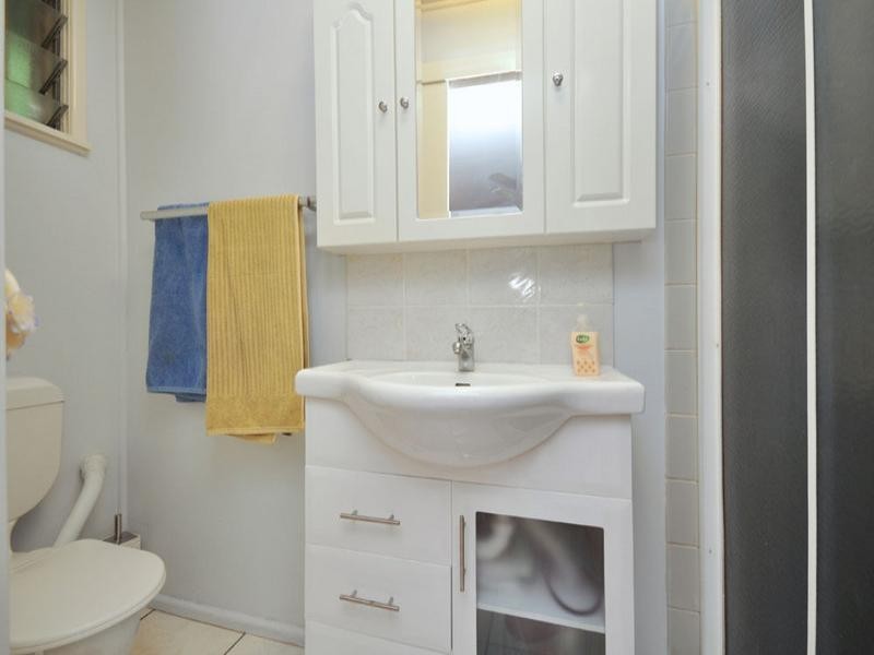 4/8 Ames Street, Coorparoo QLD 4151