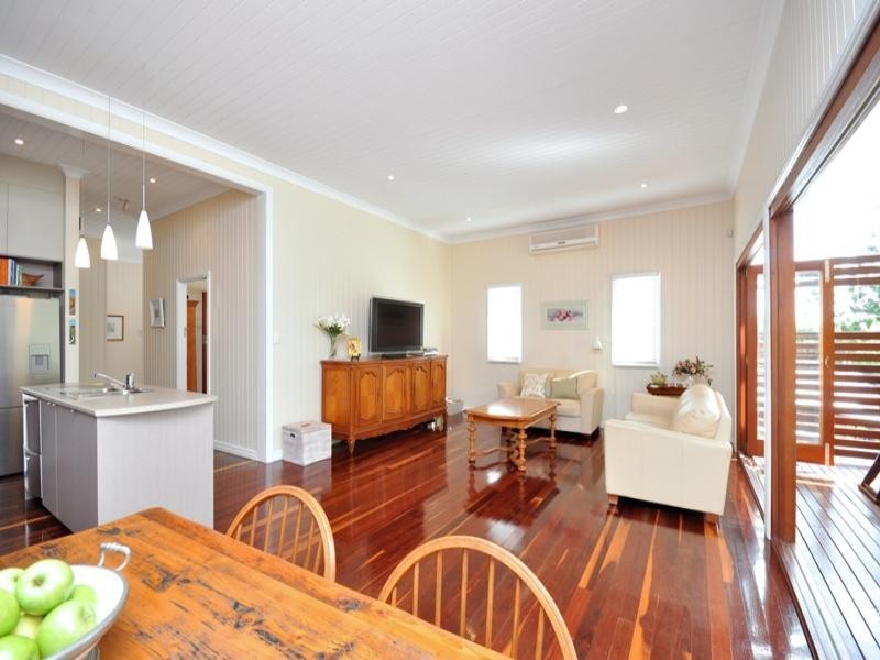 77A Mackay Street, Coorparoo QLD 4151