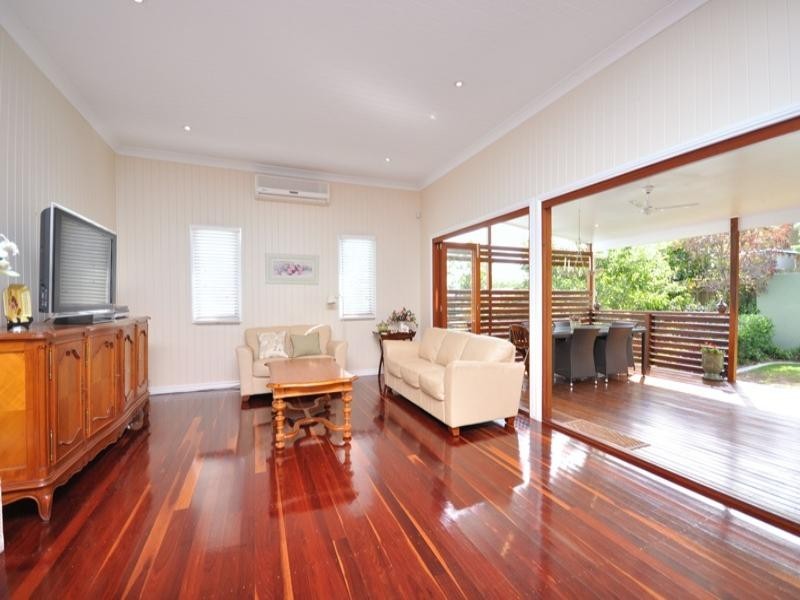 77A Mackay Street, Coorparoo QLD 4151