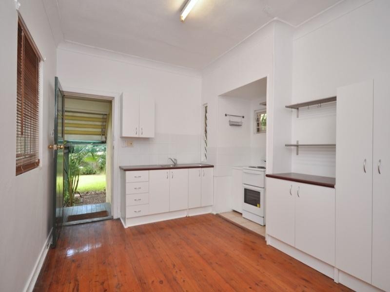 719 Cavendish Road, Holland Park QLD 4121