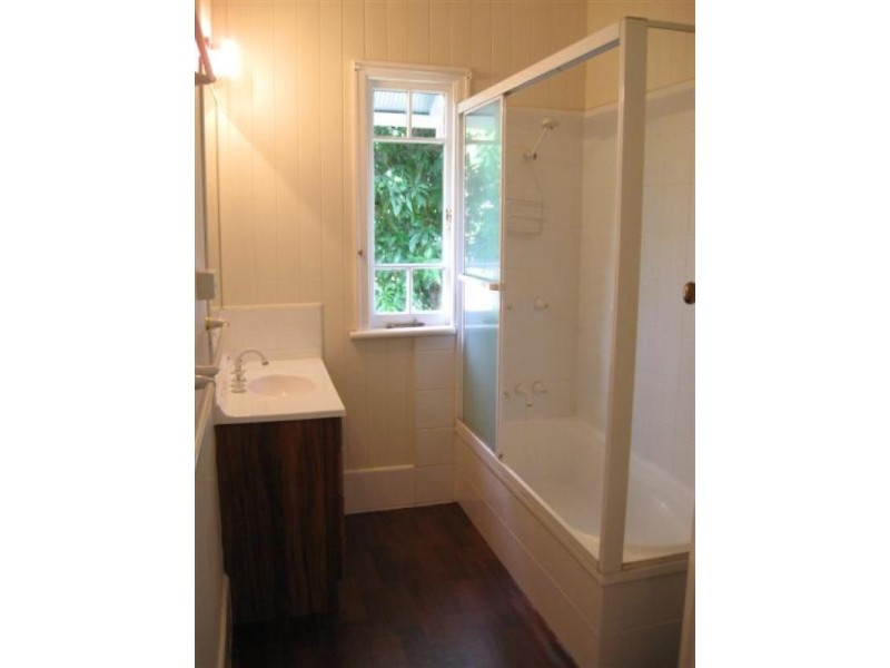 38 Woodhill Avenue, Coorparoo QLD 4151