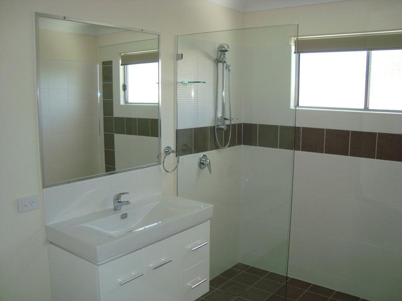 837-839 Old Cleveland Road, Carina QLD 4152