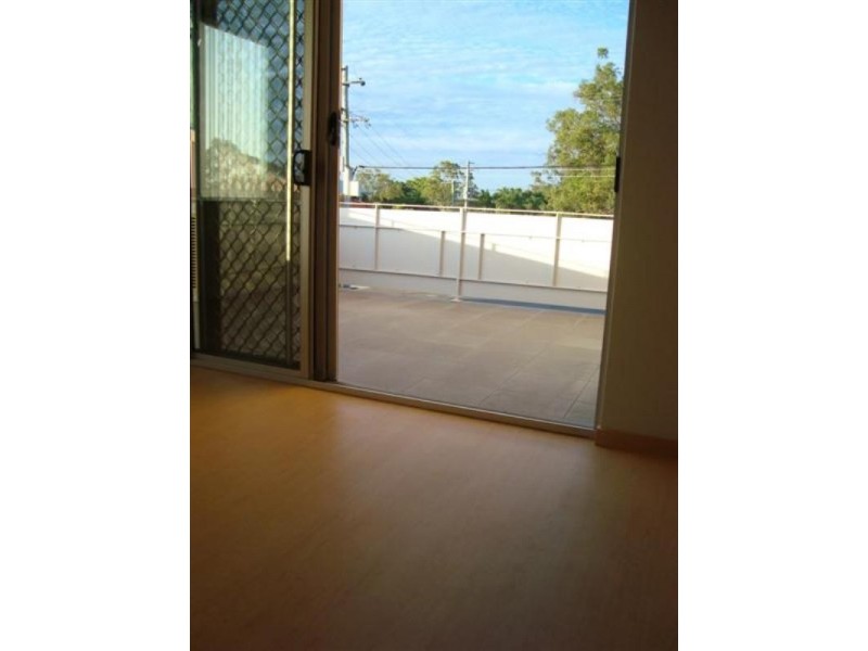 1/387 Cavendish Road, Coorparoo QLD 4151