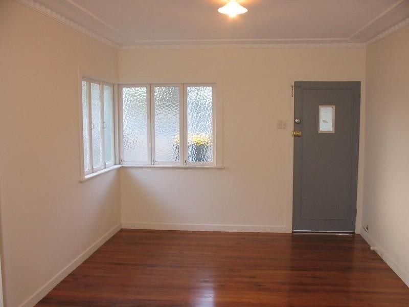 11 Cosker Street, Annerley QLD 4103