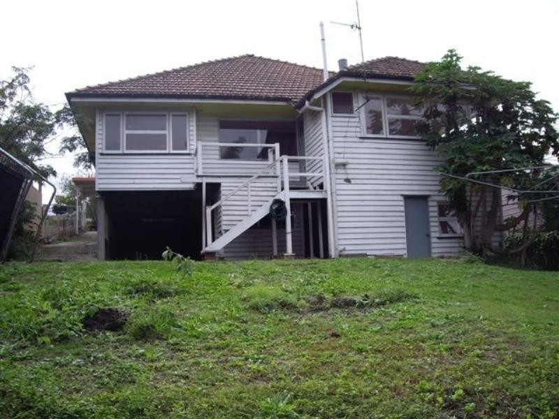 11 Cosker Street, Annerley QLD 4103