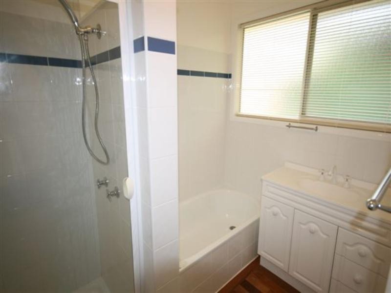 6 Hull Street, Carina QLD 4152