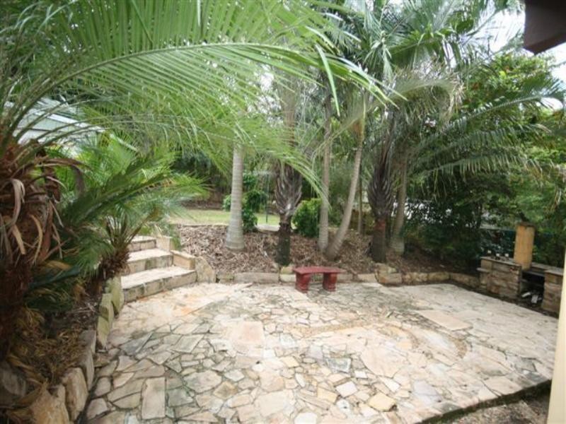 6 Hull Street, Carina QLD 4152