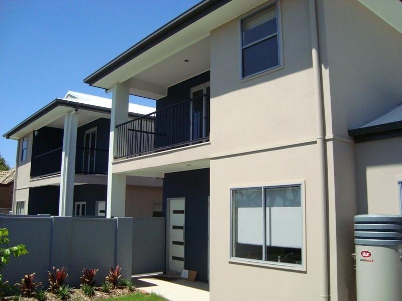 2/837 Old Cleveland Road, Carina QLD 4152