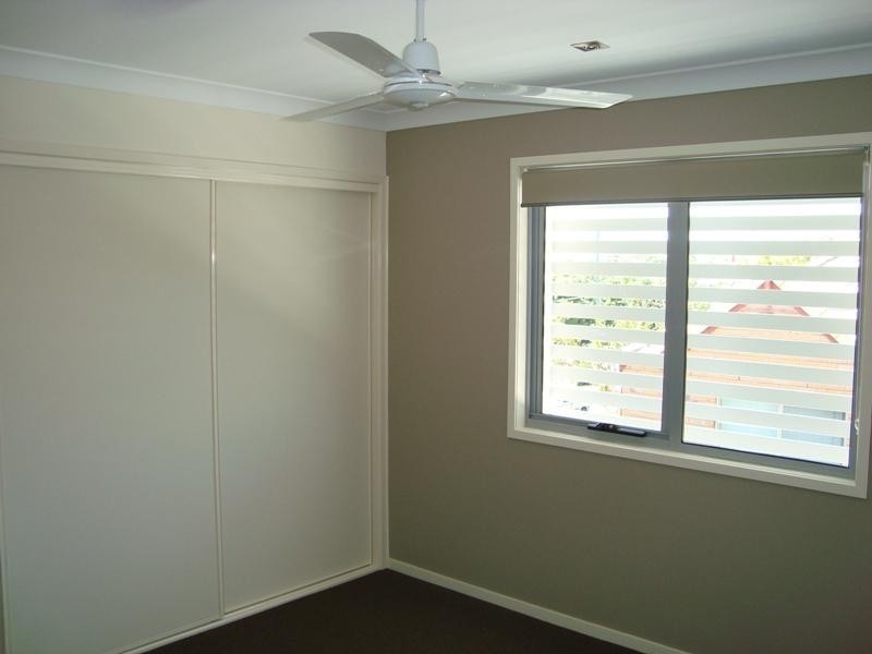 2/837 Old Cleveland Road, Carina QLD 4152