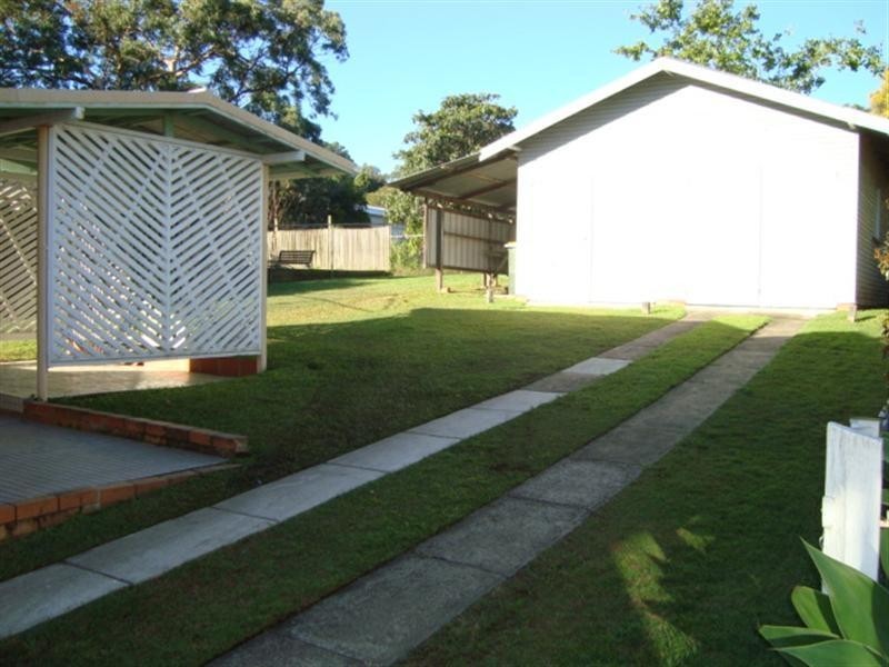 11 Latina Avenue, Seven Hills QLD 4170