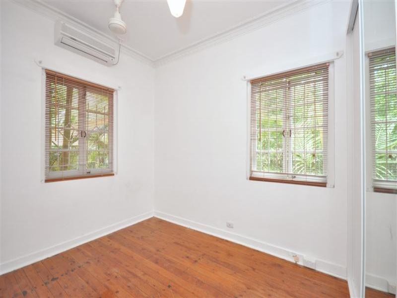 719 Cavendish Road, Holland Park QLD 4121