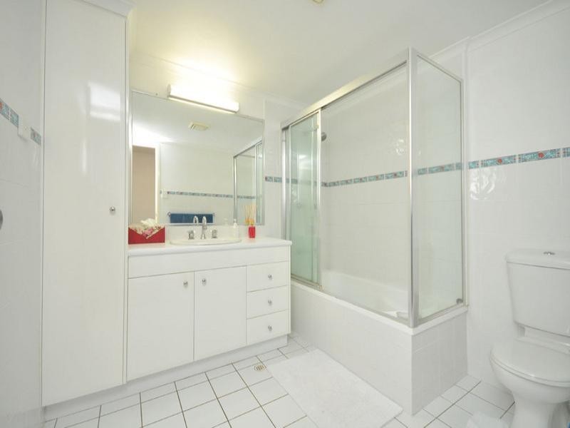 8/22 Chatsworth Road, Greenslopes QLD 4120