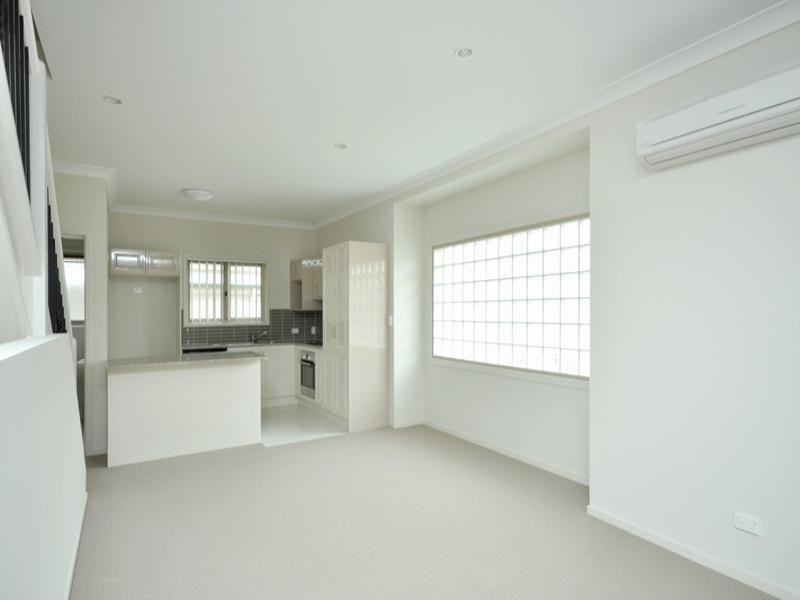 22 Jellicoe Street, Coorparoo QLD 4151