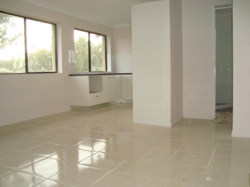 8 Cambridge Street, Carina Heights QLD 4152