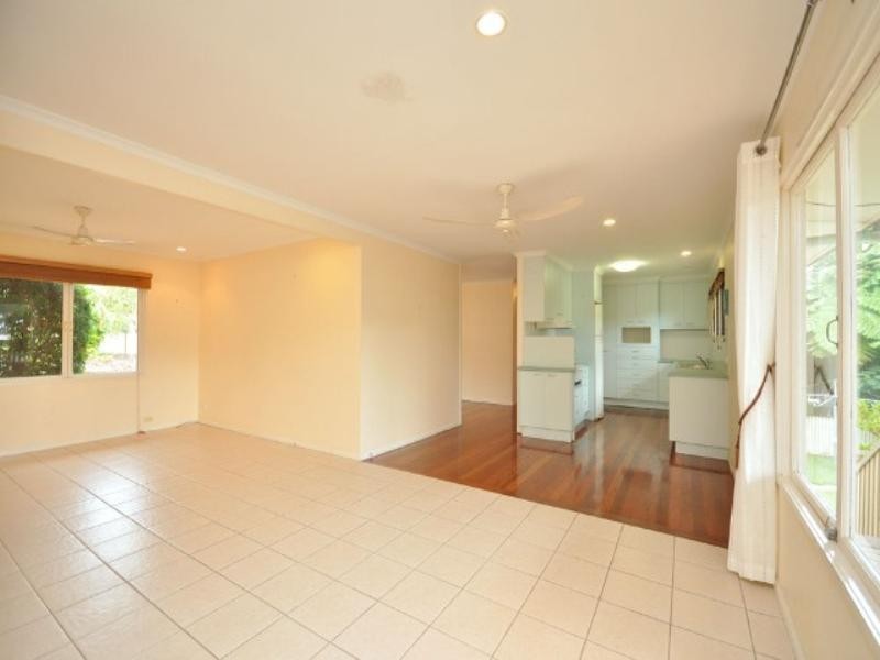 61 Vaughan Street, Mount Gravatt QLD 4122