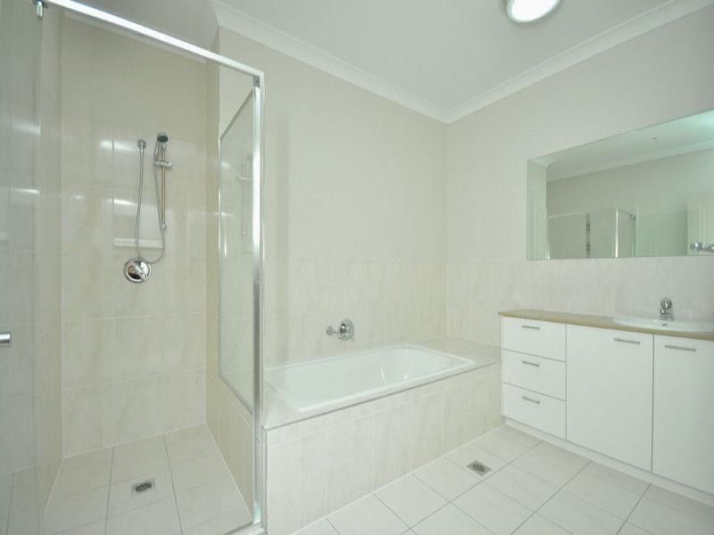 3/22 Jellicoe Street, Coorparoo QLD 4151