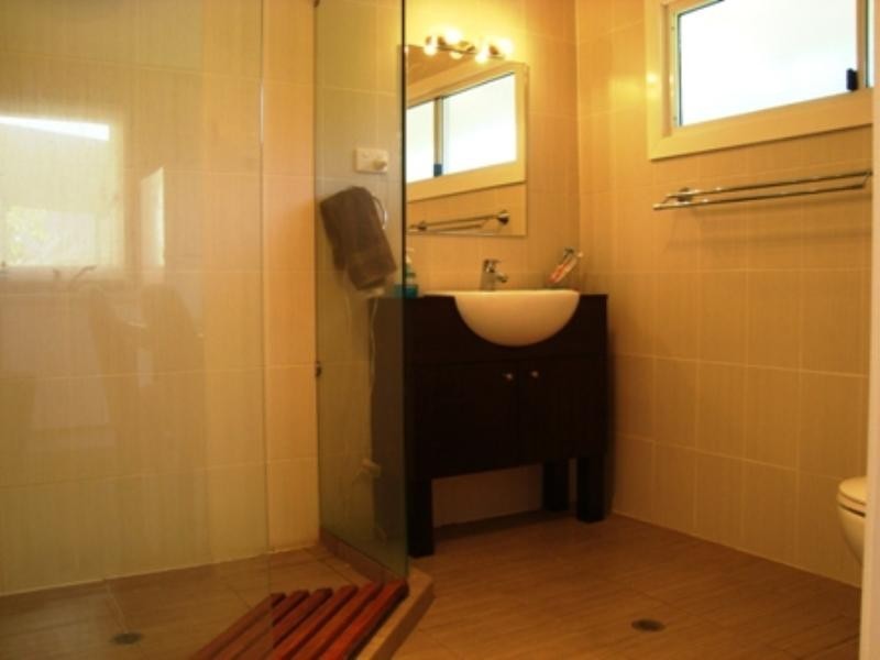 13 Curtis Street, Norman Park QLD 4170