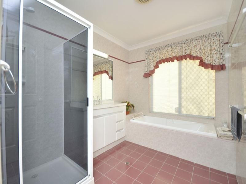 12 Jefferson Place, Stretton QLD 4116