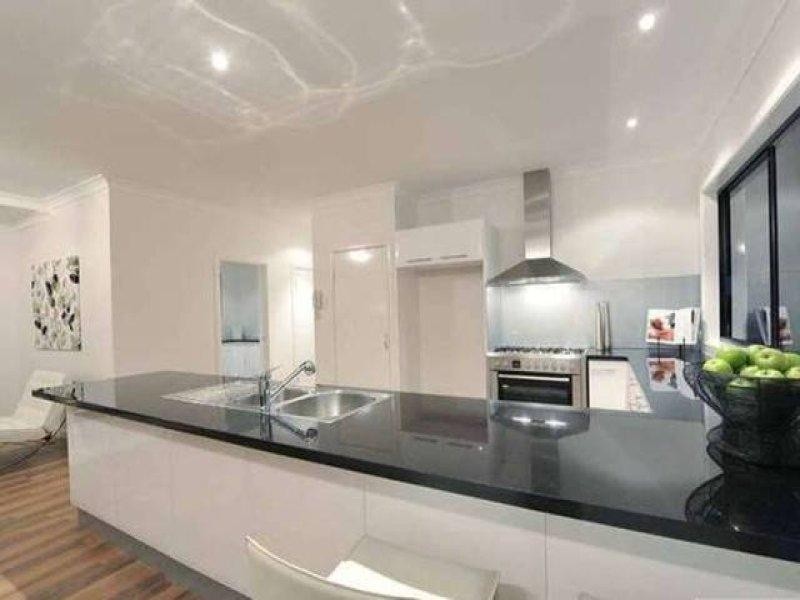 54 Waverley Road, Camp Hill QLD 4152