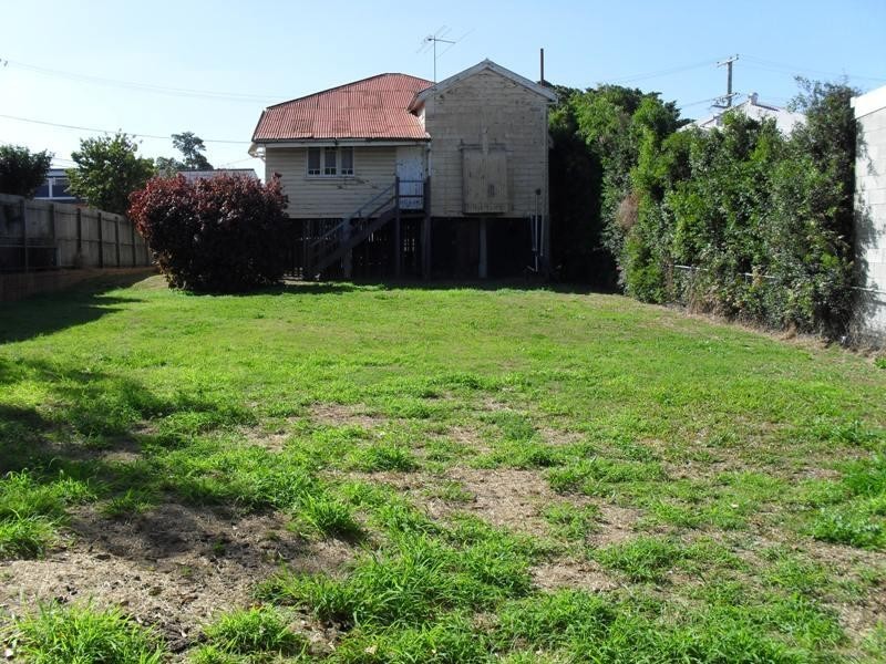 87 Old Cleveland Road, Greenslopes QLD 4120