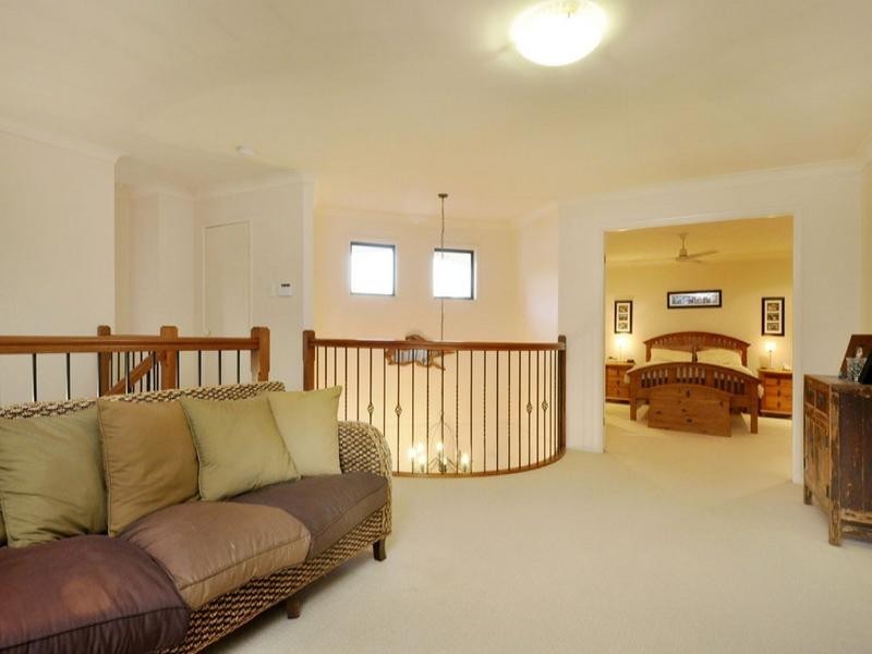 14 Red Gum Place, Mount Gravatt East QLD 4122