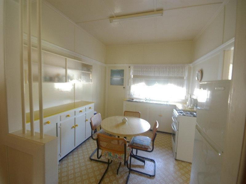 39 First Street, Camp Hill QLD 4152