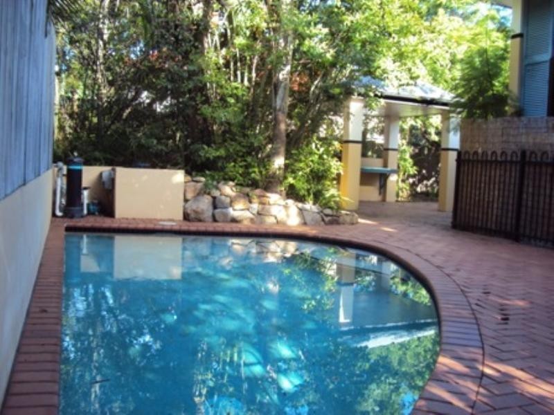 2/24 Grosvenor Street, Balmoral QLD 4171