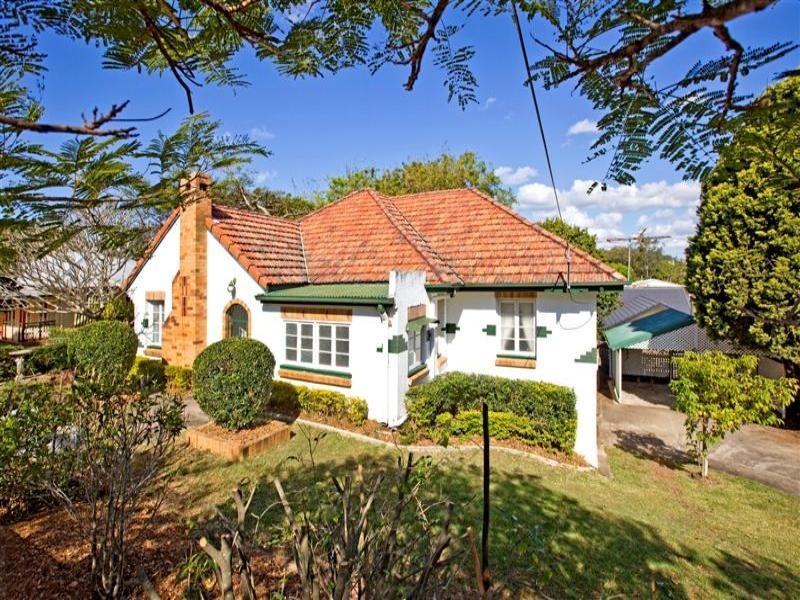 57 Provincial Road, Holland Park QLD 4121