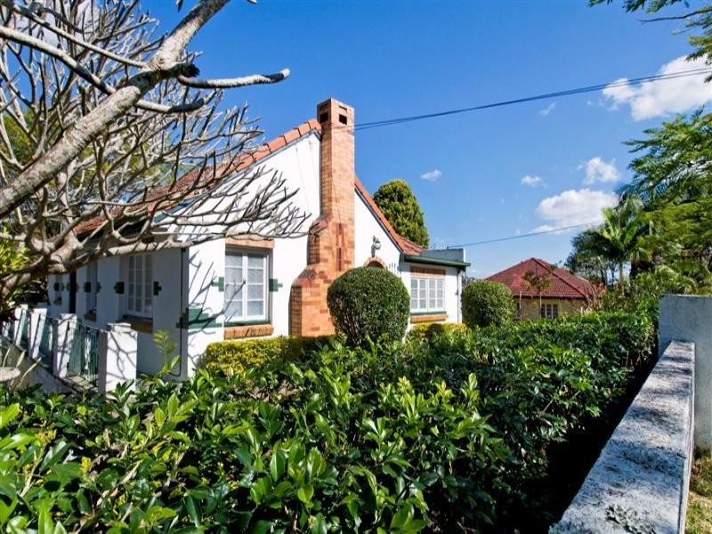 57 Provincial Road, Holland Park QLD 4121