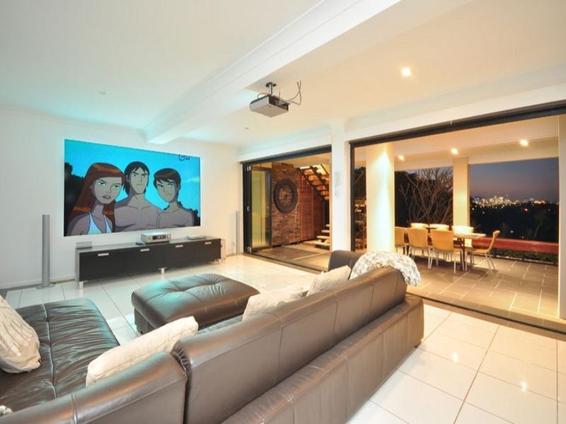 62 Kneale Street, Holland Park West QLD 4121